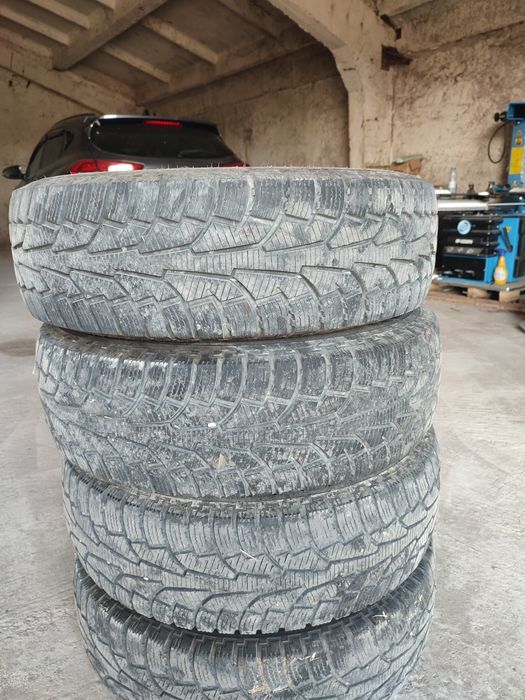 Зимни гуми 215/75R16Cза бус,кемпер
