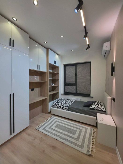 Срочно продается 3х ком кв-ра, ЖК Oz Makon, ор-р:Ул.Фергана Йули, 55м²