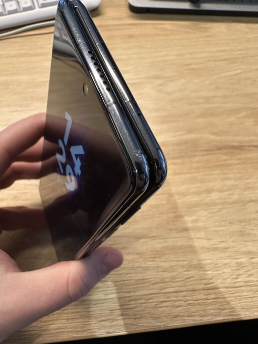 Huawei Mate X6 – pachet complet