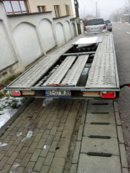 Vând platforma 8 metri,3,5 tone