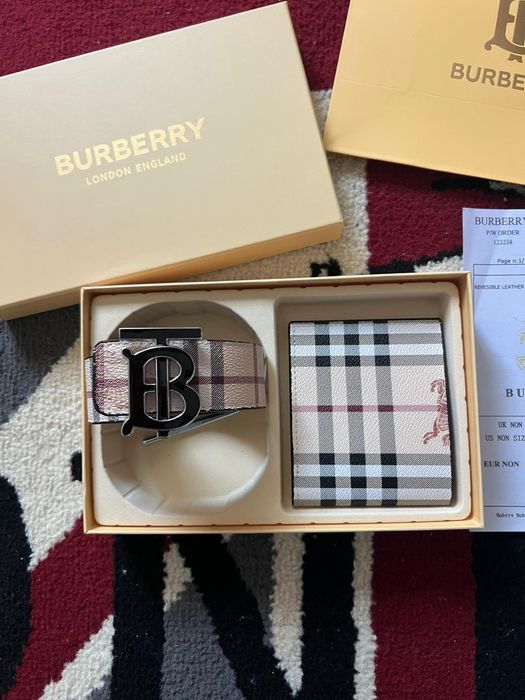 Set Burberry London Curea + Portofel