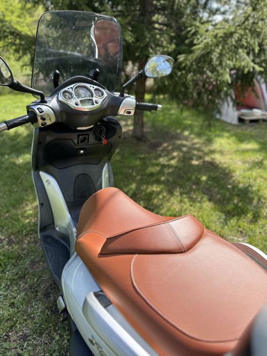Скутер YAMAHA Xcity 250 кубика