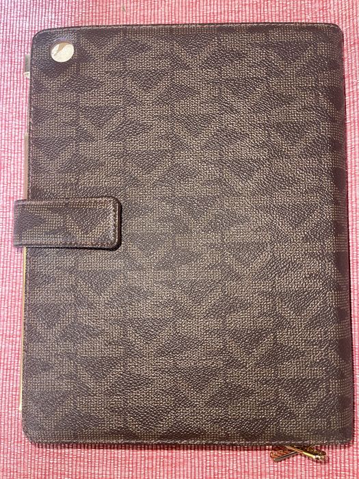Husa iPad Michael Kors