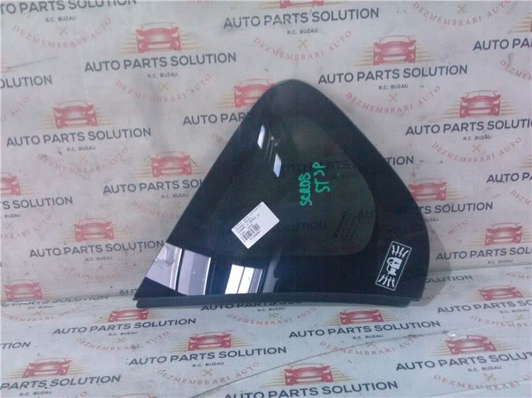 Coltar geam caroserie stanga spate suzuki s cross an fabr. 2020
