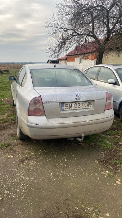 Vând pasat 5.5 an 2003