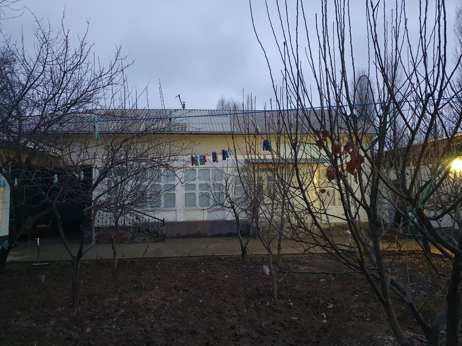 Тезда уй сотилади Ўртасаройда