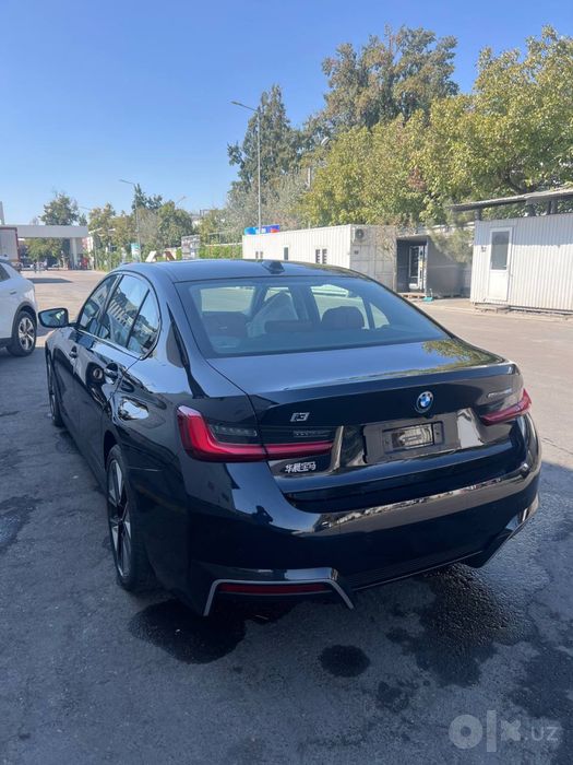 BMW i3 40L night  sport 2025 yil