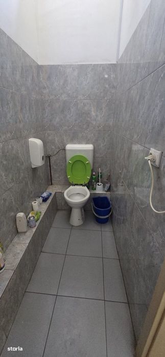Spatiu Comercial 180mp zona Modern Simion Barnutiu 2.400 euro