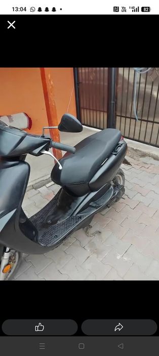 Vând scuter Yamaha neos