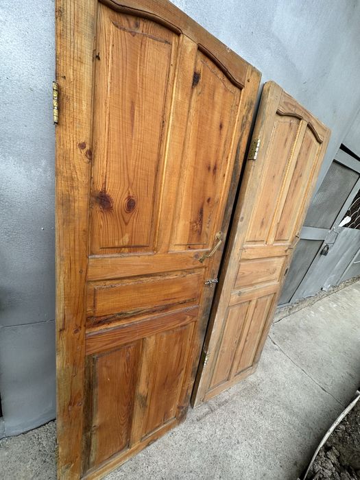 Продам деревяные двери