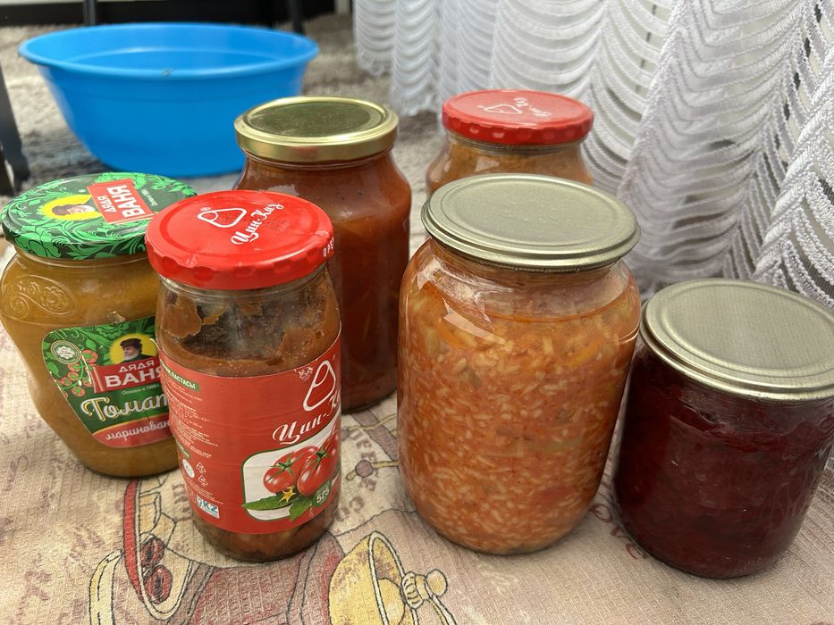 Домашнее соленье, салаты