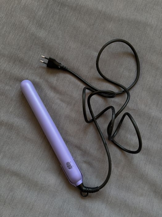 Преса за коса Grundig HS 7032 с йонна технология – лилава