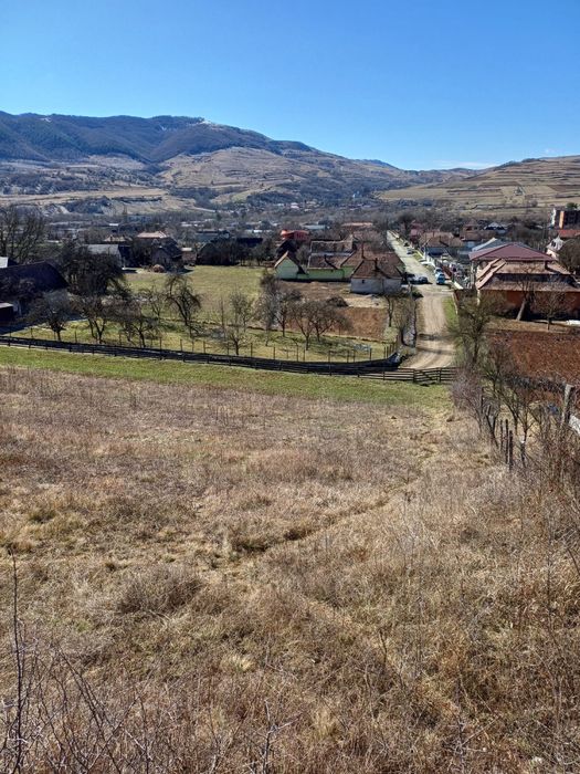 Vand teren intravilan in Iara