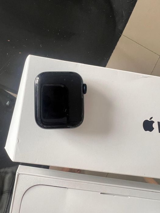Apple watch se 2nd gen 40mm
