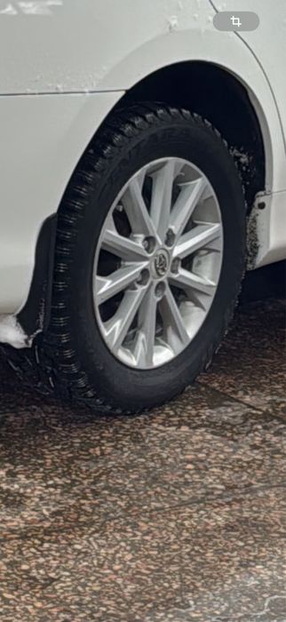 Продам комплект колес с зимней резиной