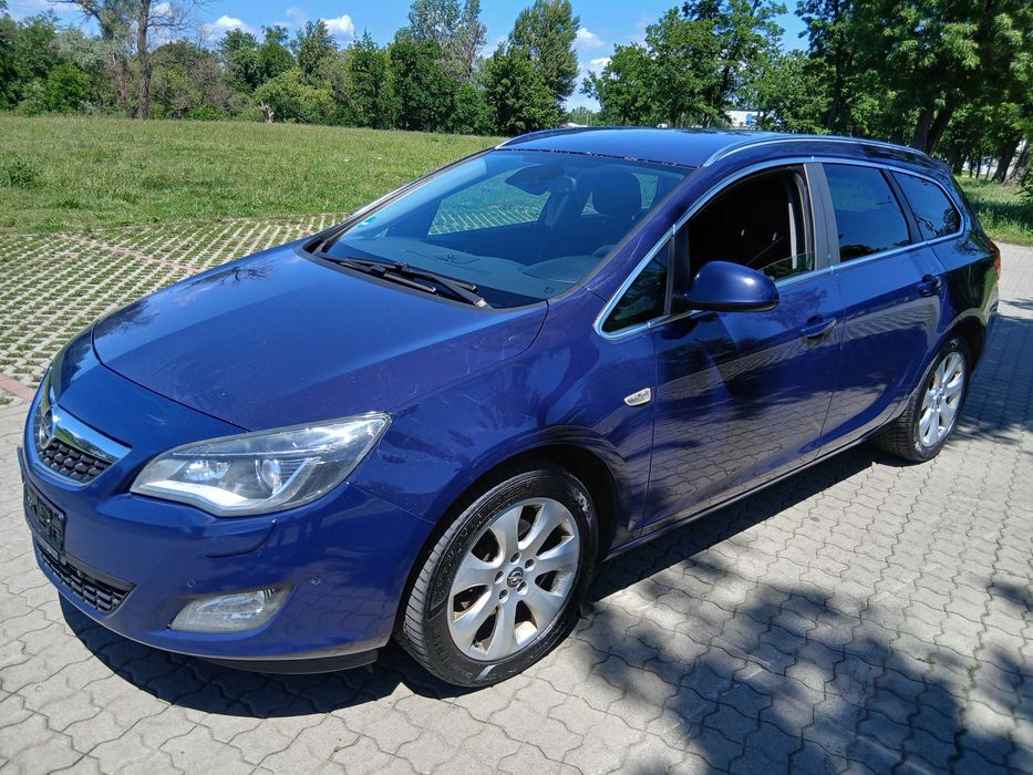 Opel Asta j 2012