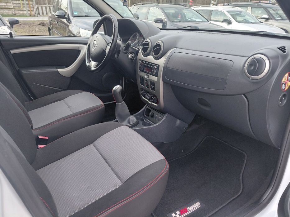 Dacia Duster 16 benz 2012