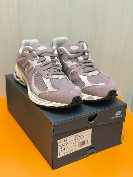 New Balance 2002r