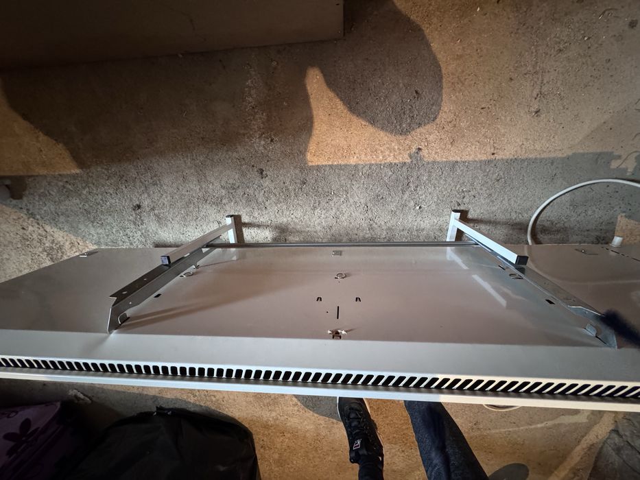 Заглавие: Електрически конвектор ADAX 2000W – дефектен, за части