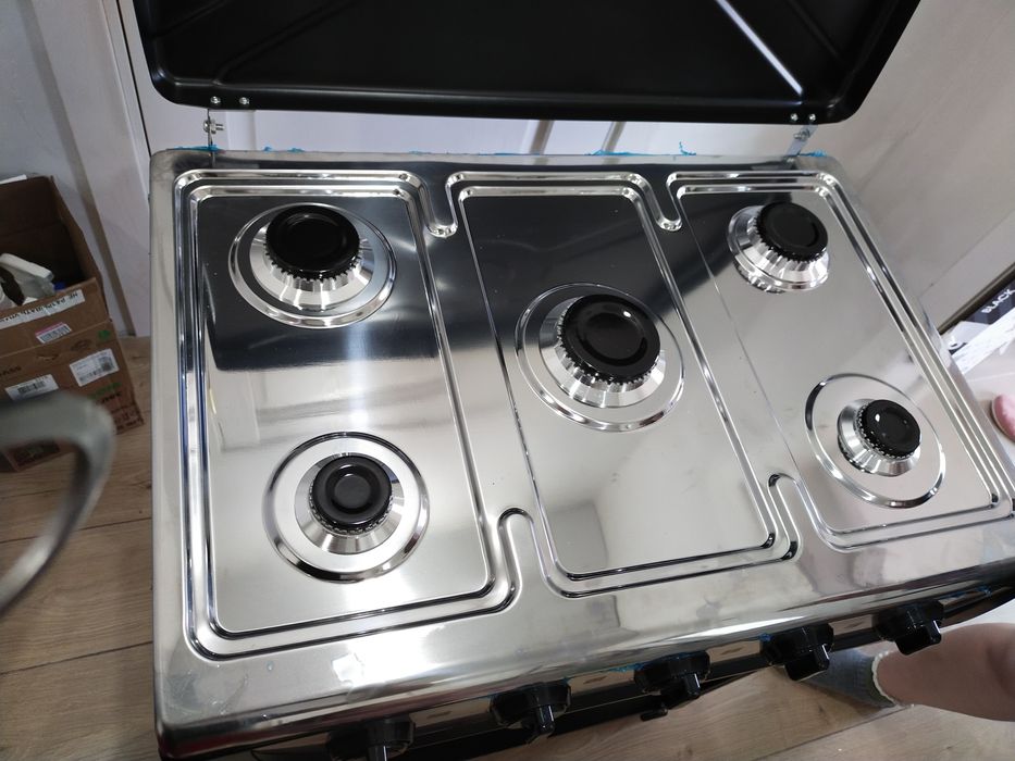 Продам НОВУЮ газ плиту