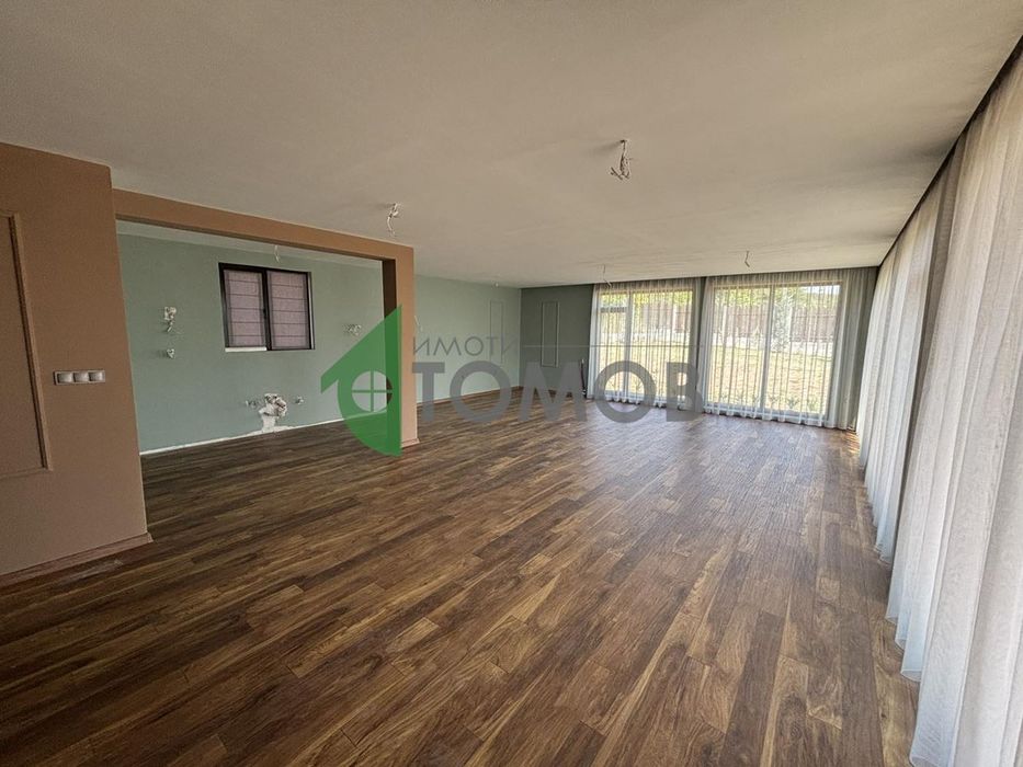 Бутикова двуетажна къща в близост до Стара Загора