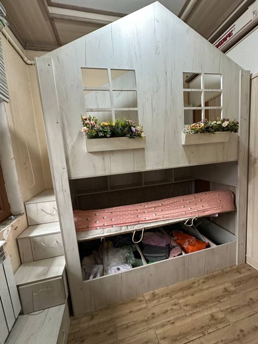 двухэтажная кровать для девочек