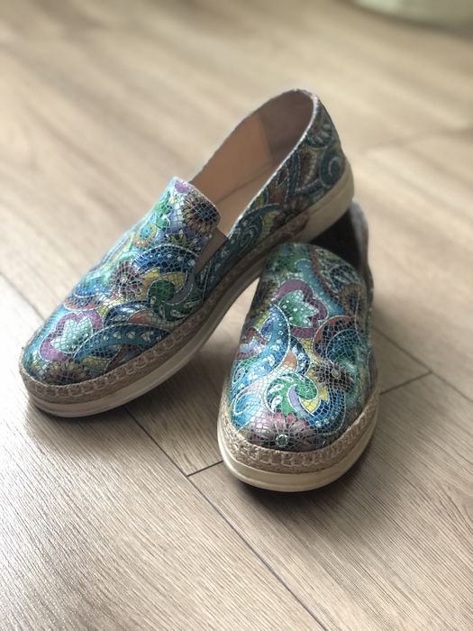 Мокасини от естествена кожа