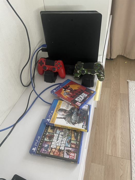 Playstation 4 - 1TB + 2 джойстика + 20 игр + GTA 5 / RDR2 / Ведьмак