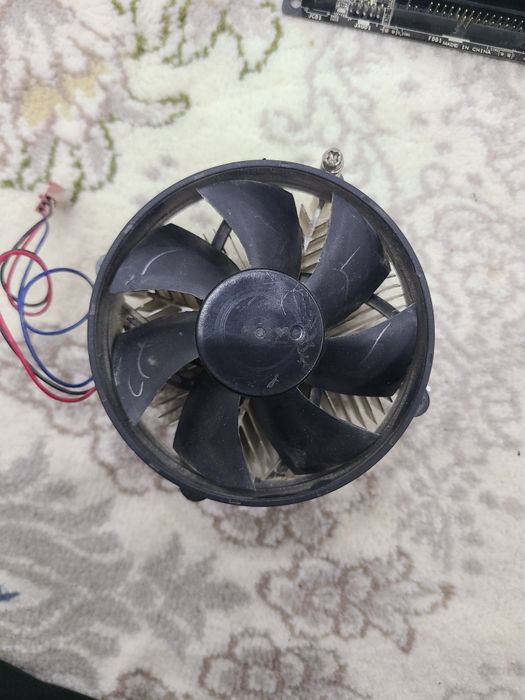 Материнский плата, пратцессор,DDR3,куллер сотилади