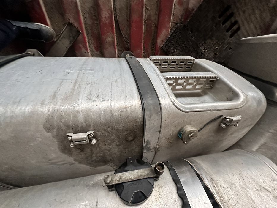 Саляричны баклар