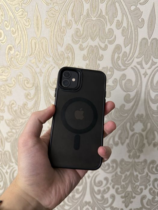 Продам iPhone 11 в отличном состоянии