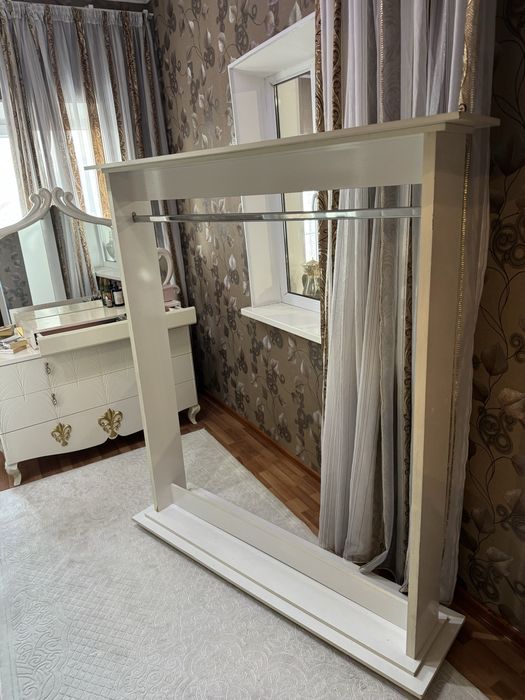 Стойка вешалка для одежды