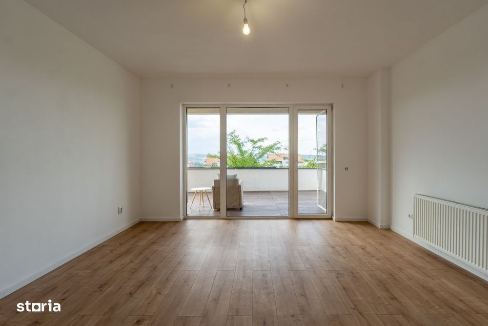 EXCLUSIV 2 camere decomandate, terasa de 60 mp, garaj inclus
