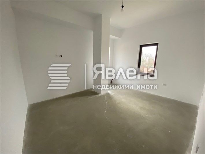 Продава се Къща в с. Здравец, Област Варна - 200 кв.м за 1075 €/кв.м - Снимка #5