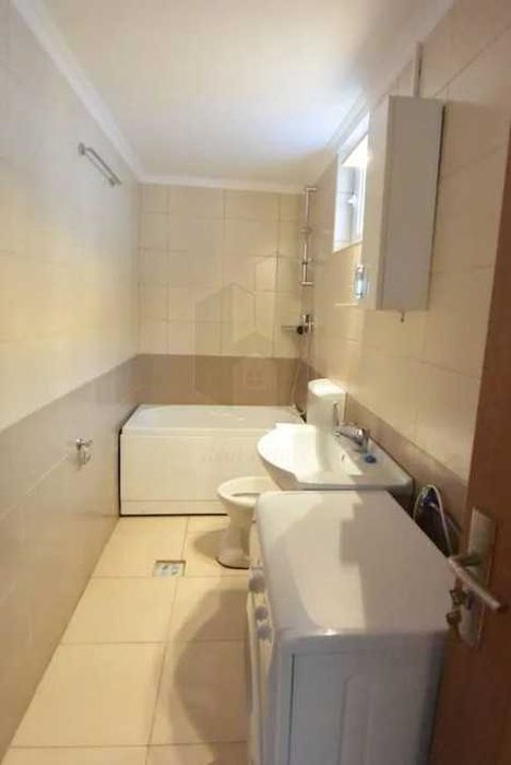 Дава се под наем Едностаен апартамент в Пловдив, Остромила - 48 кв.м за 173.4 € - Снимка #2