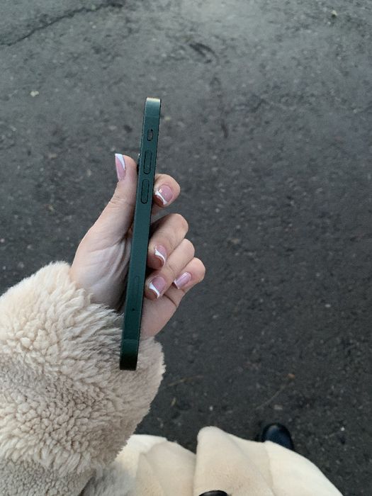 iPhone 13 mini ideal