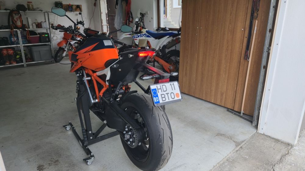 KTM 1290 Super Duke R