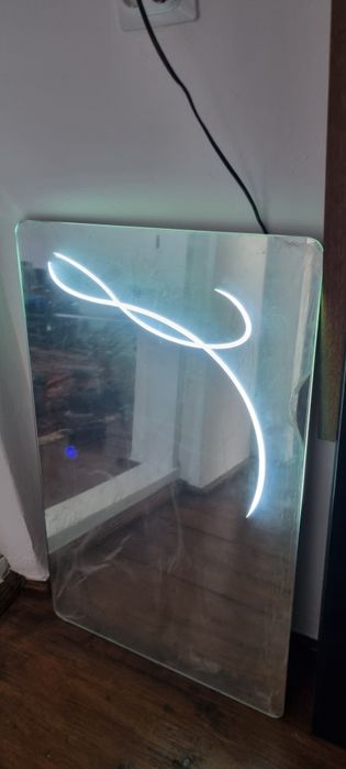Oglinda baie cu led, noua