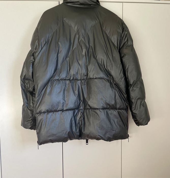 Продам куртку massimo dutti