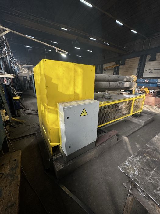 Вальцы 3-х валковые ИБ2220