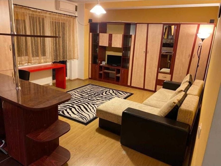 Inchiriez garsoniera militari residemce