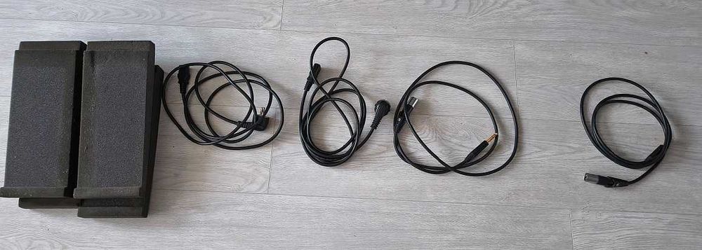 Monitoare studio Event TR6. Impecabile.