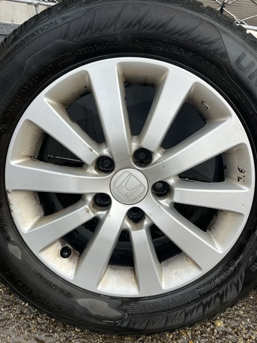 Jante Honda nr 16, cu cauciucuri de iarna