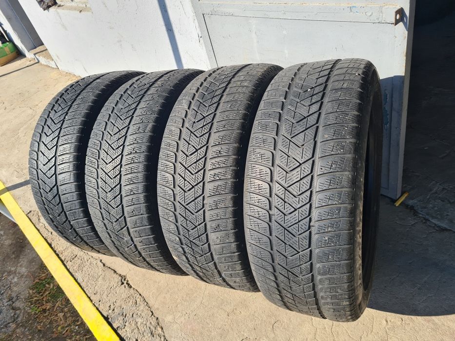 4 бр. зимни гуми 255/50/20 Pirelli DOT 4316 4,5/5 mm
