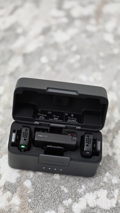 DJI Mic Mini, Sistem Microfon Wireless Compact, 2 TX + 1 RX, 2.4 GHz