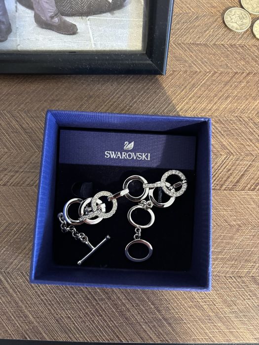 Дамска гривна Svarovski