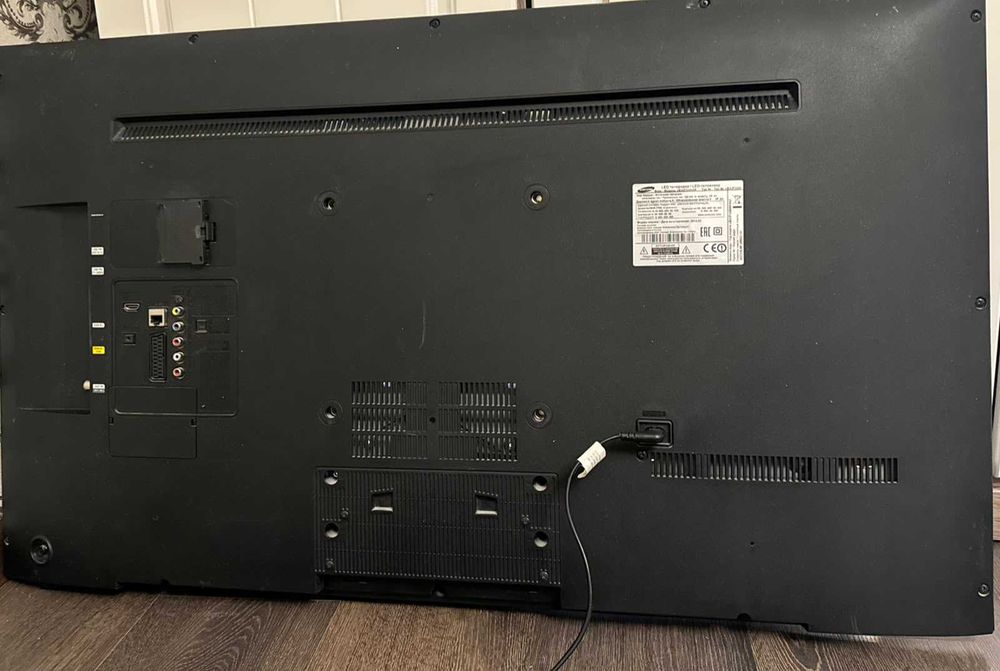телевизор Samsung UE42F5500AK (диагональ 42 дюйма