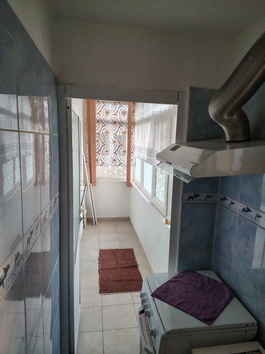 Vand apartament 3 camere pe Radu de la Afumati,zona Biomedica