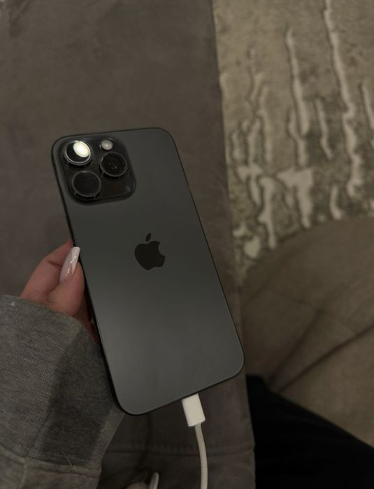 Iphone 15 pro max на 256gb  Айфон 15