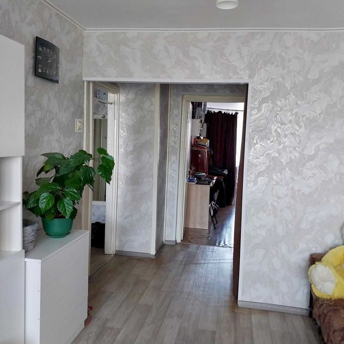 Продам 2 квартиру Сураганова 22